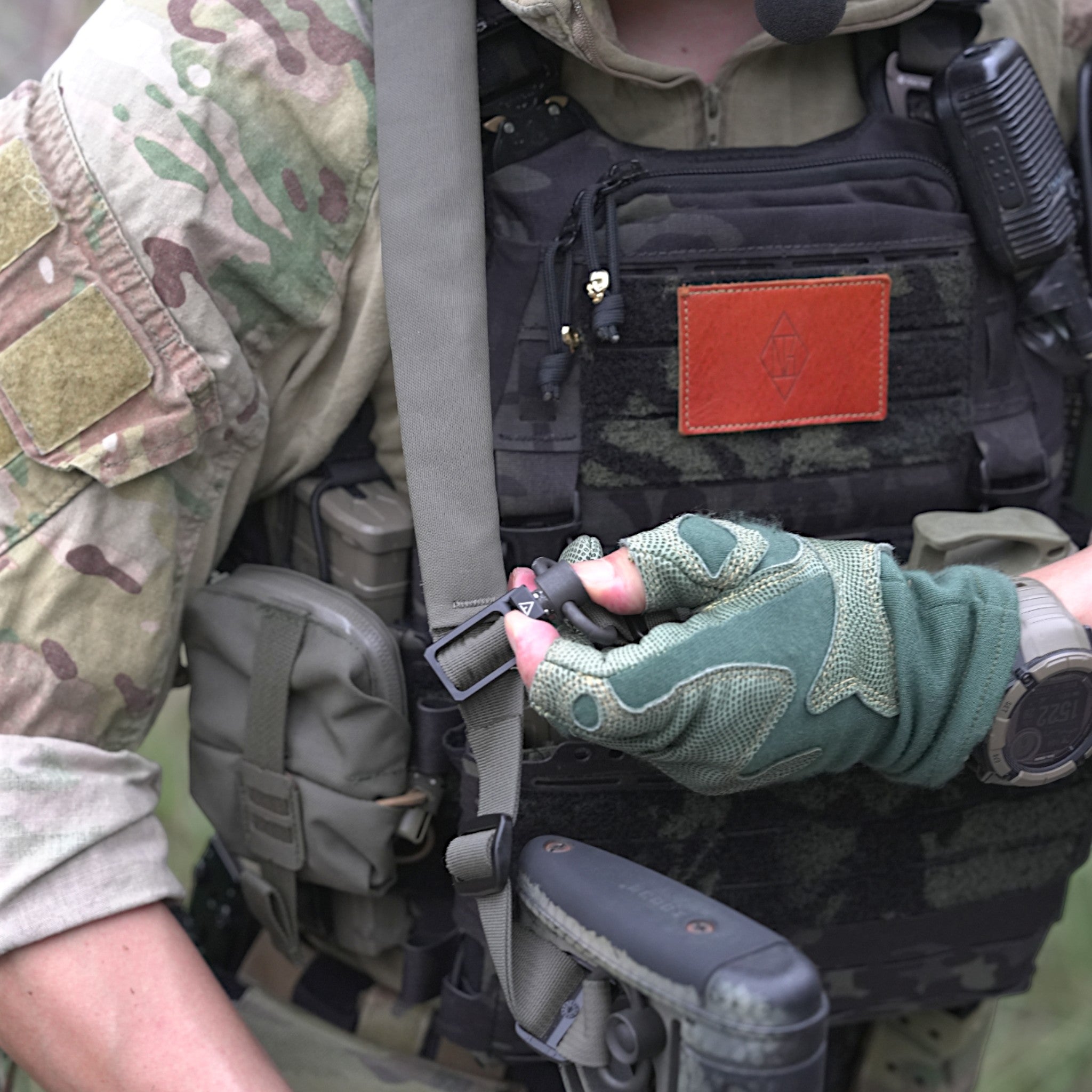 2-1 Point Sling Adaptor 1
